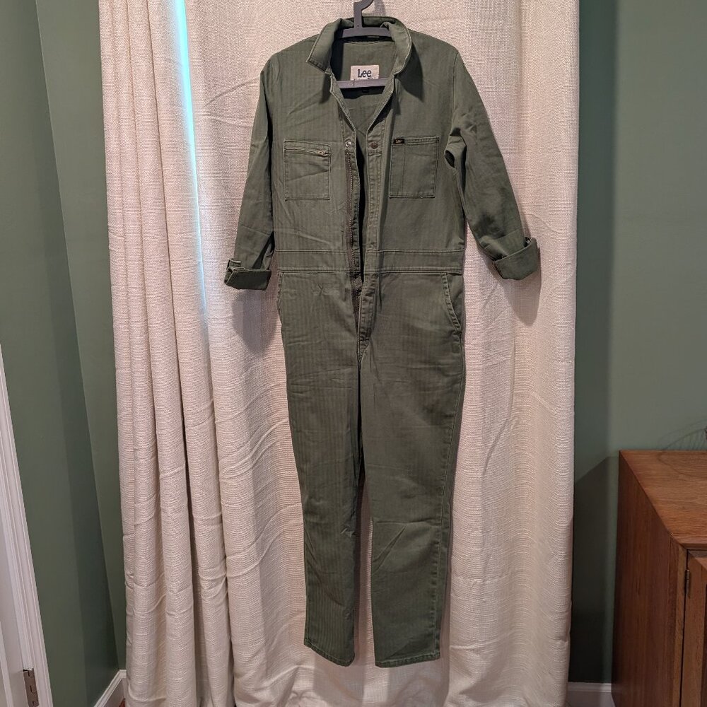 Lee army green coveralls size medium